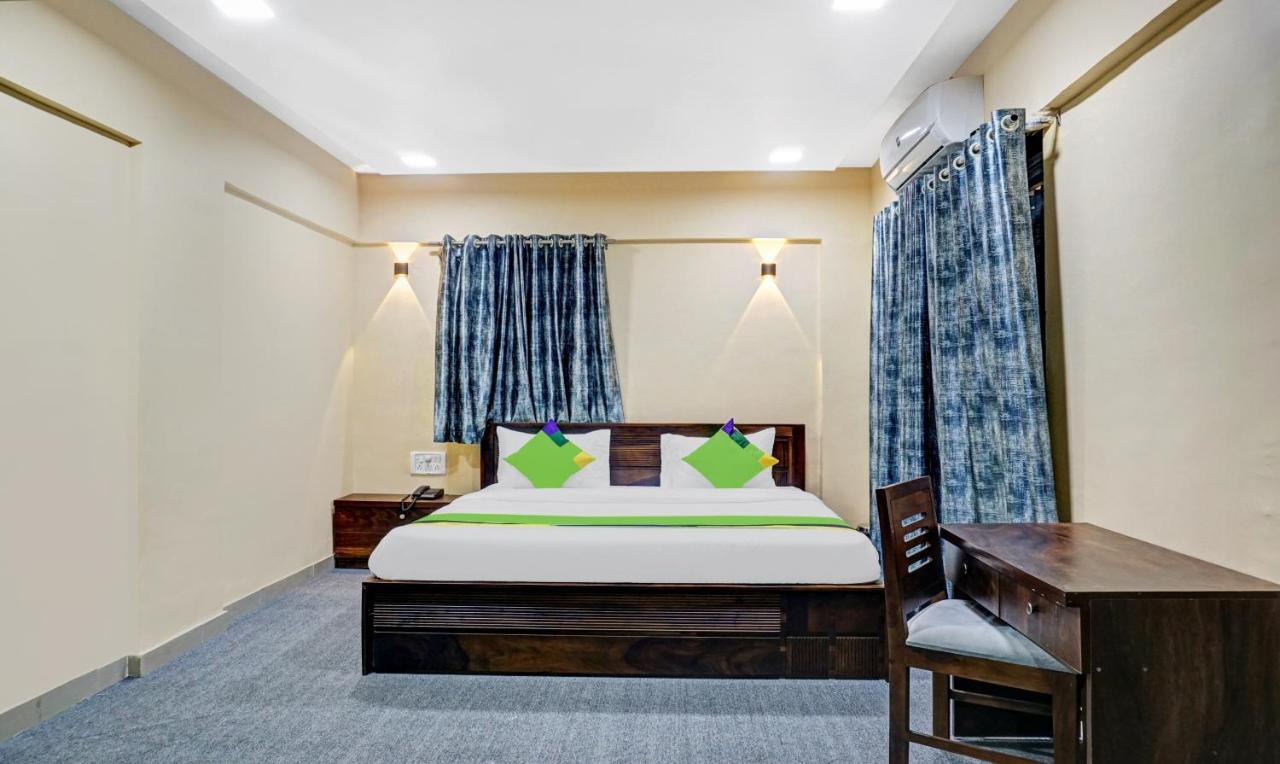 Treebo Tulip Hotell Pune Exteriör bild